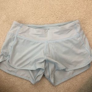 🍋 Lululemon speed shorts sz 4 in Ice Milk color